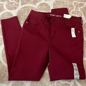 BNWT Womens red old navy rockstar jeans